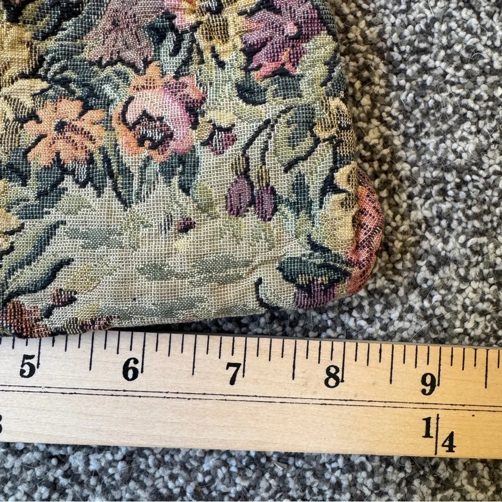 Vintage Floral Snap Top Tapestry Clutch